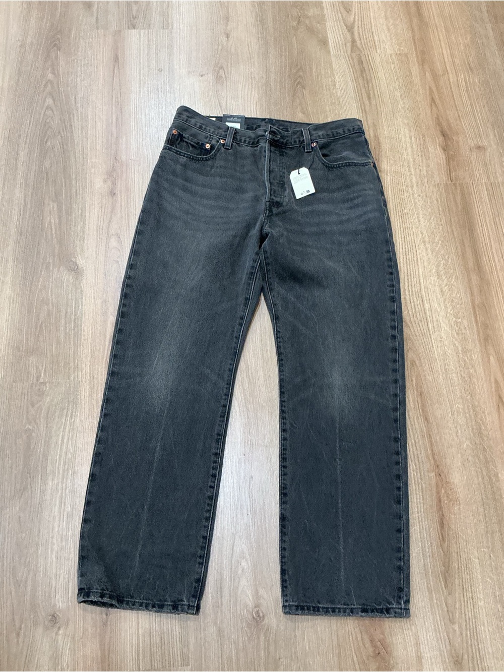NWT women’s 501 90s Levi’s black wash size 32 X 30